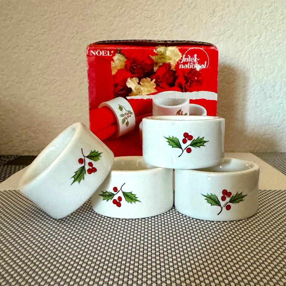 International Noel Napkin Rings
